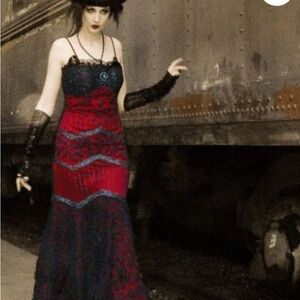 HEAVY RED Beaded Sequin Red & Black Gown.  NWOT. Size L